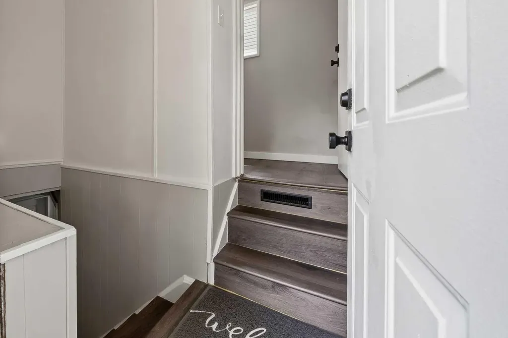 3807 1 Street NE Calgary AB T2E 3E1