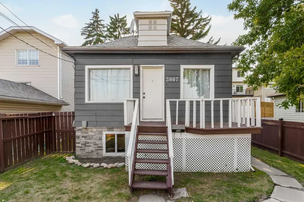 3807 1 Street NE Calgary AB T2E 3E1