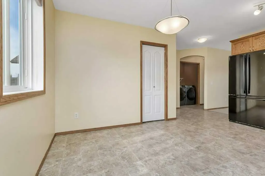 12 Oswald Close Red Deer AB T4P 0C1