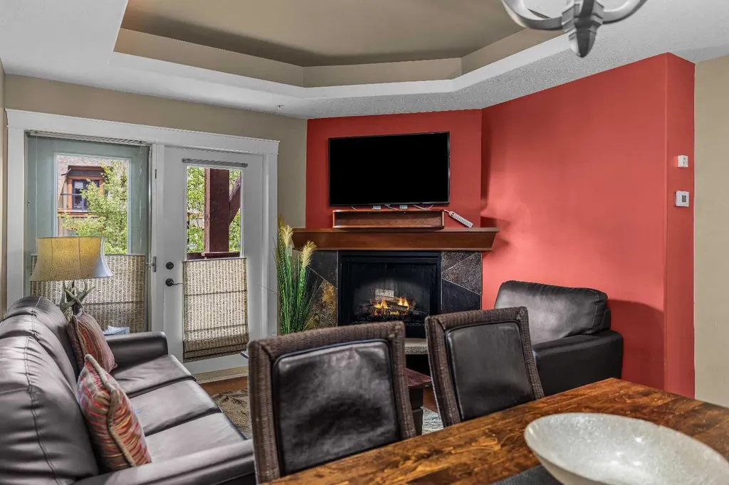 187 Kananaskis Way Canmore AB T1W 0A3