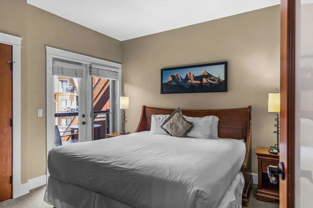 187 Kananaskis Way Canmore AB T1W 0A3
