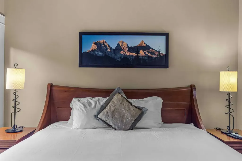 187 Kananaskis Way Canmore AB T1W 0A3