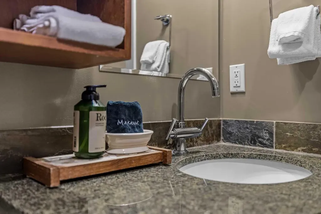 187 Kananaskis Way Canmore AB T1W 0A3
