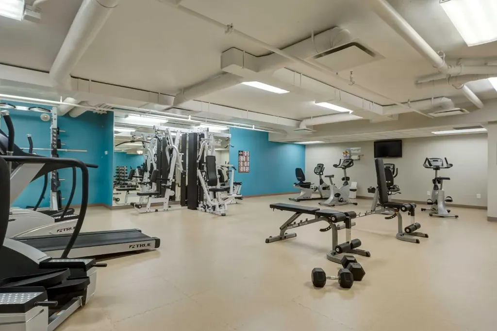 888 4 Avenue SW Calgary AB T2P 0V2