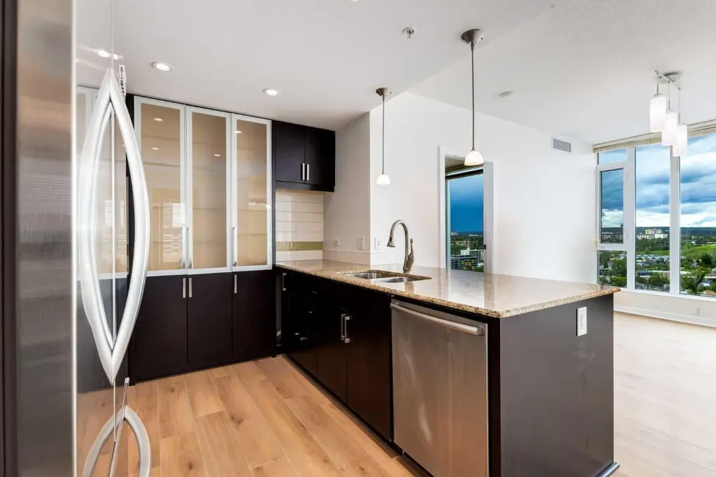 888 4 Avenue SW Calgary AB T2P 0V2