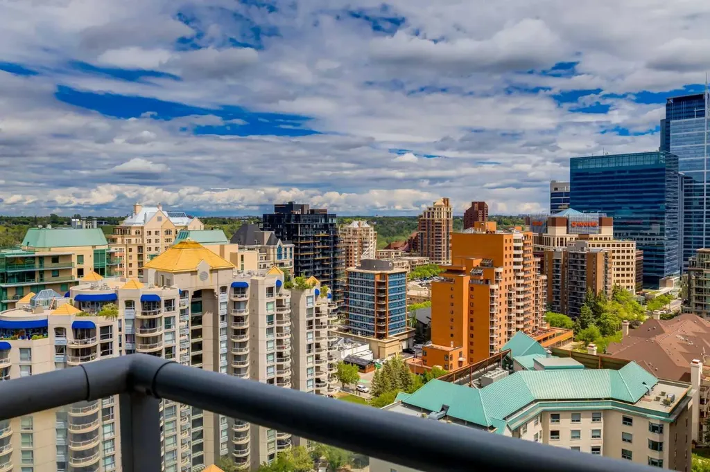 888 4 Avenue SW Calgary AB T2P 0V2