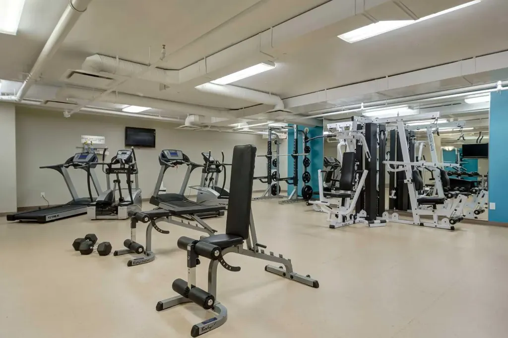 888 4 Avenue SW Calgary AB T2P 0V2