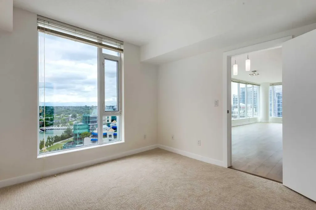 888 4 Avenue SW Calgary AB T2P 0V2