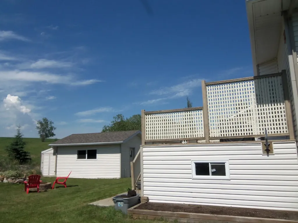 10330 83 Street Peace River AB T8S 1X9