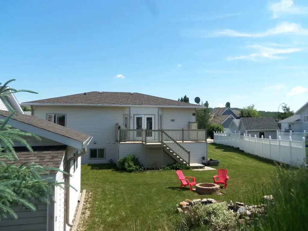 10330 83 Street Peace River AB T8S 1X9