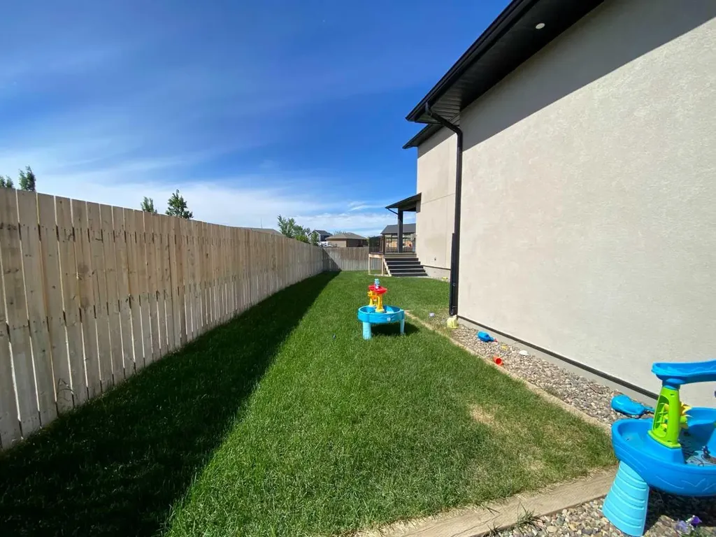 42 Prairie Sunset Taber AB T1G 0E7