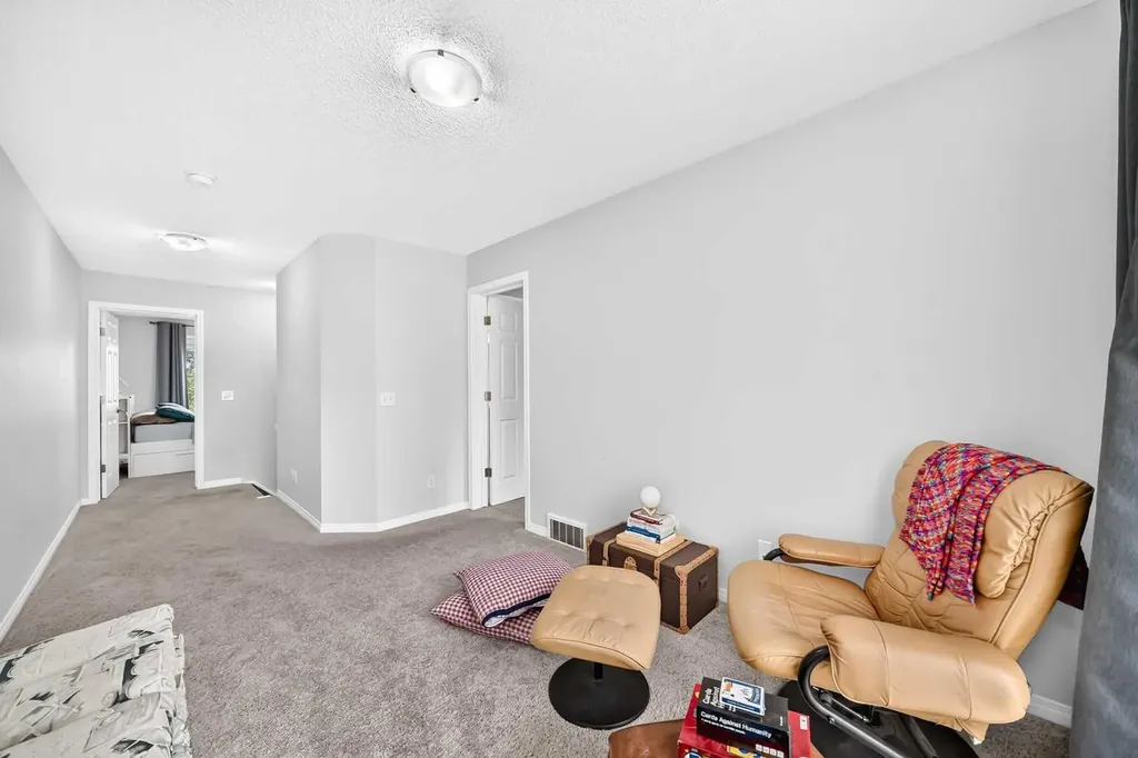 535 Windstone Common SW Airdrie AB T4B 3R7