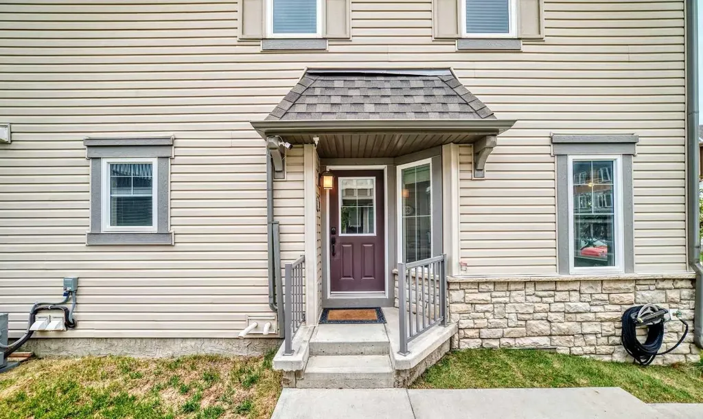 535 Windstone Common SW Airdrie AB T4B 3R7