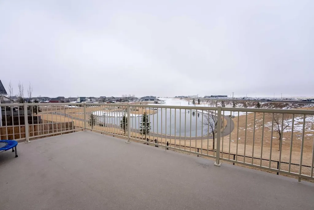 202 Lake Drive Coalhurst AB T0L0V0