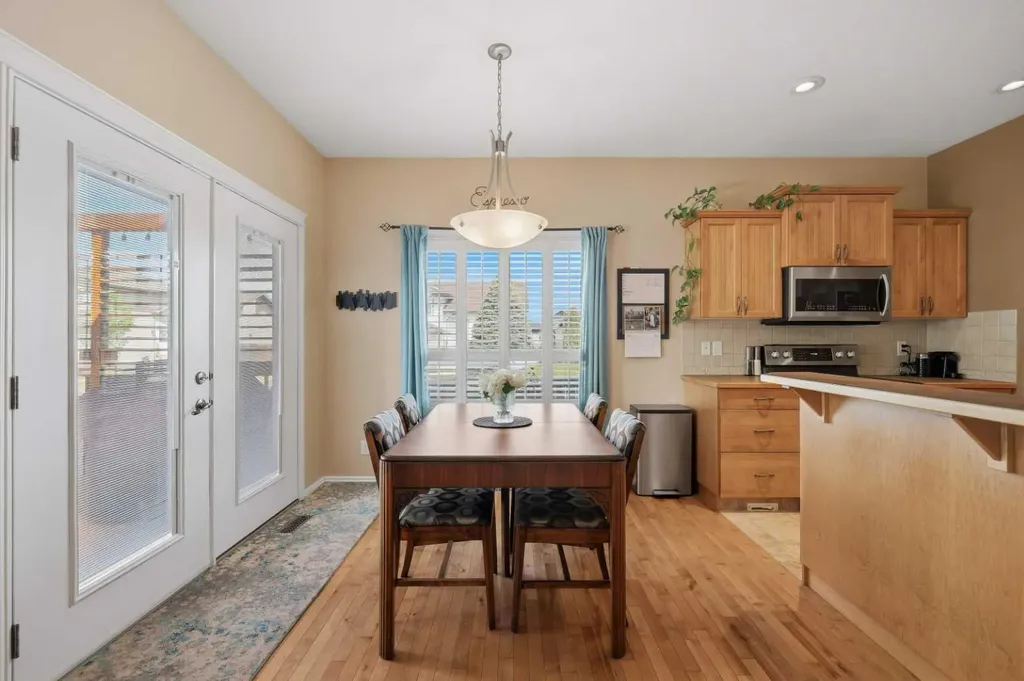 166 Lougheed Close Red Deer AB T4R 3G7