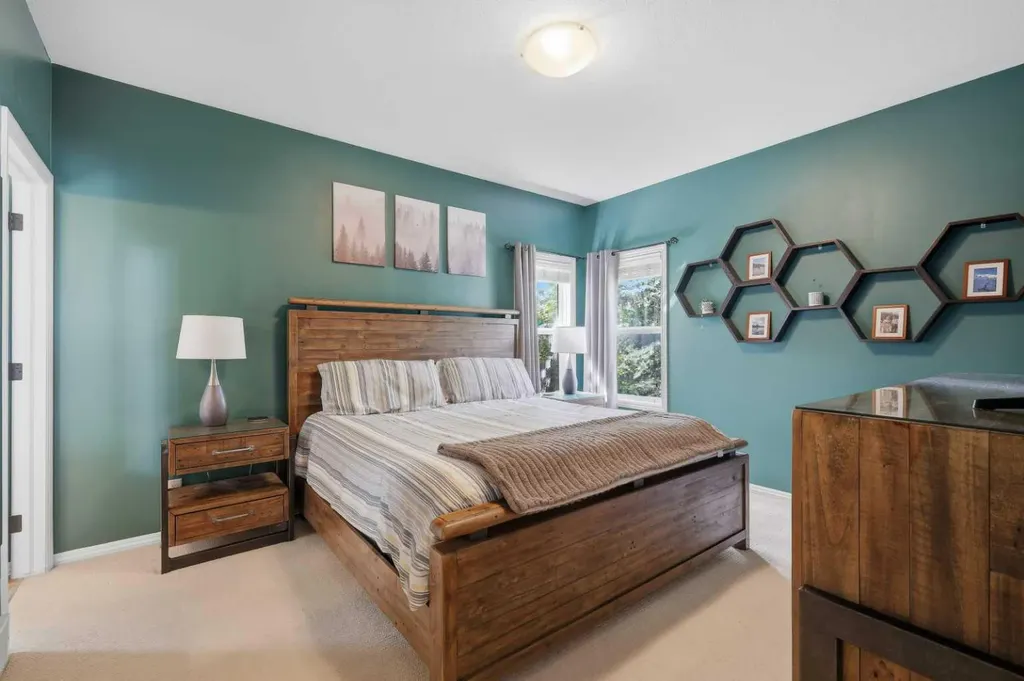 166 Lougheed Close Red Deer AB T4R 3G7