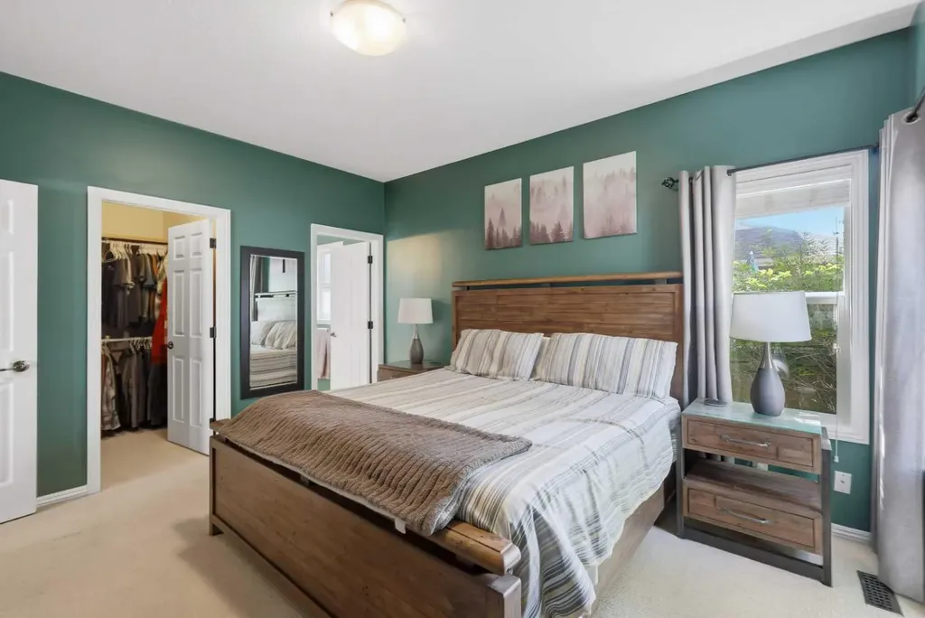 166 Lougheed Close Red Deer AB T4R 3G7