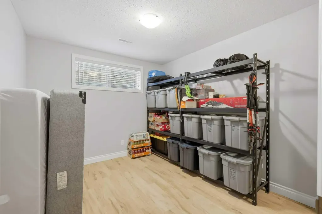 166 Lougheed Close Red Deer AB T4R 3G7