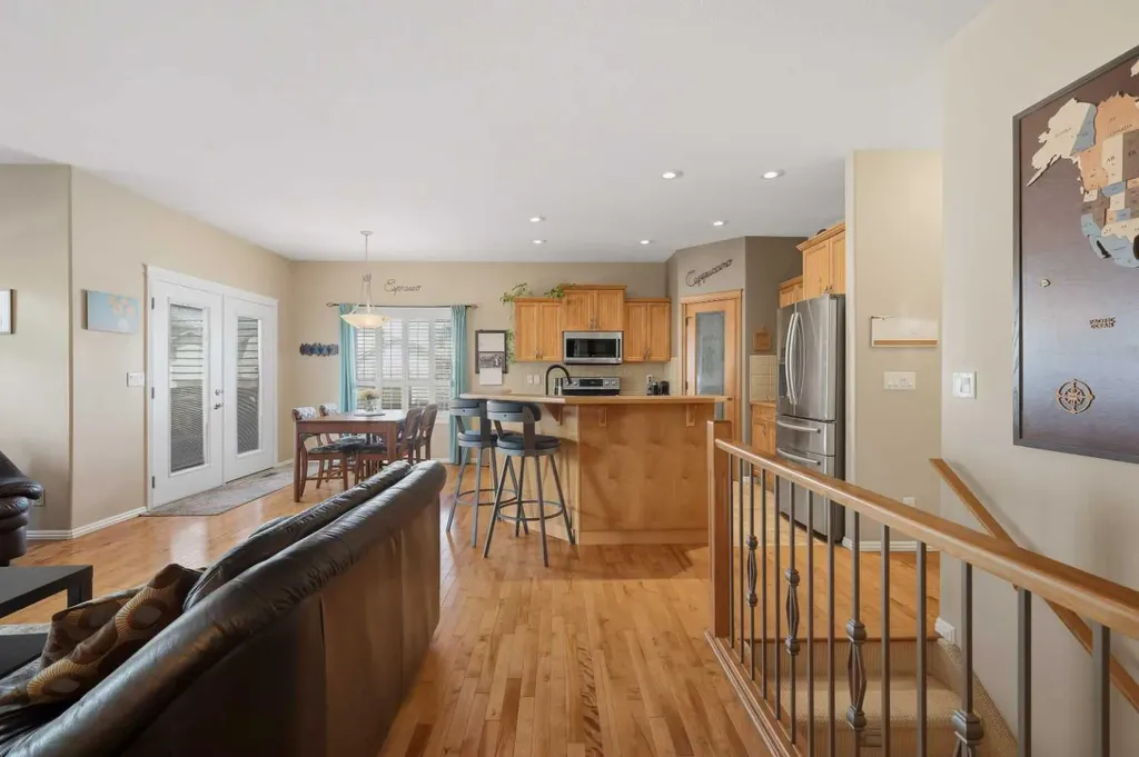 166 Lougheed Close Red Deer AB T4R 3G7