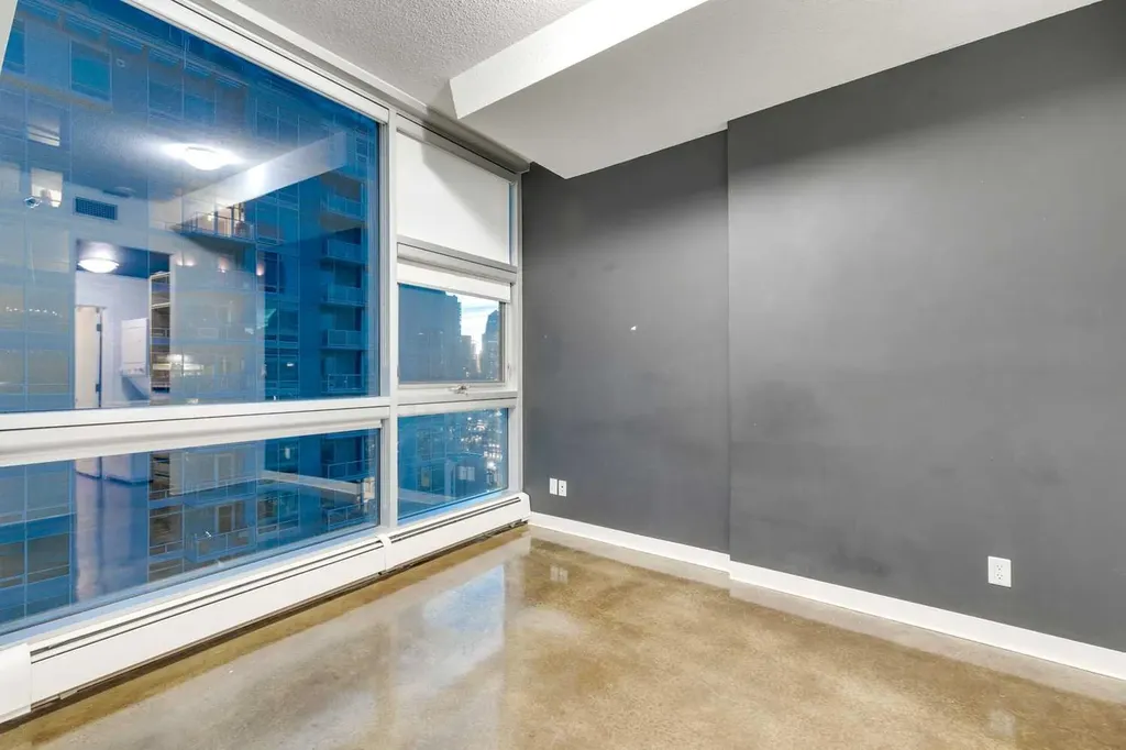 135 13 Avenue SW Calgary AB T2R 0W8