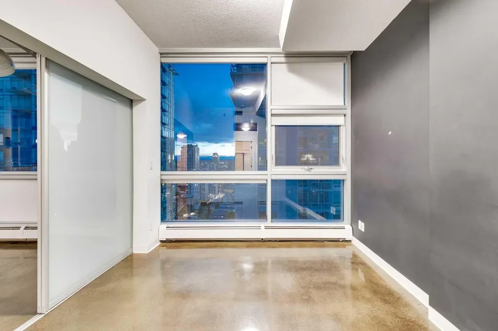 135 13 Avenue SW Calgary AB T2R 0W8