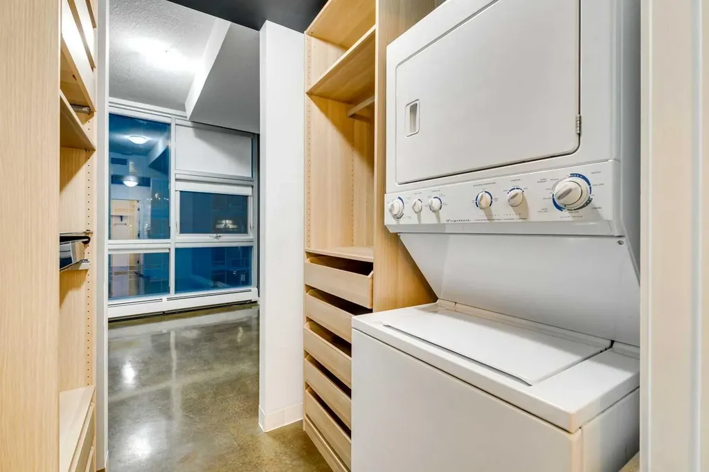 135 13 Avenue SW Calgary AB T2R 0W8