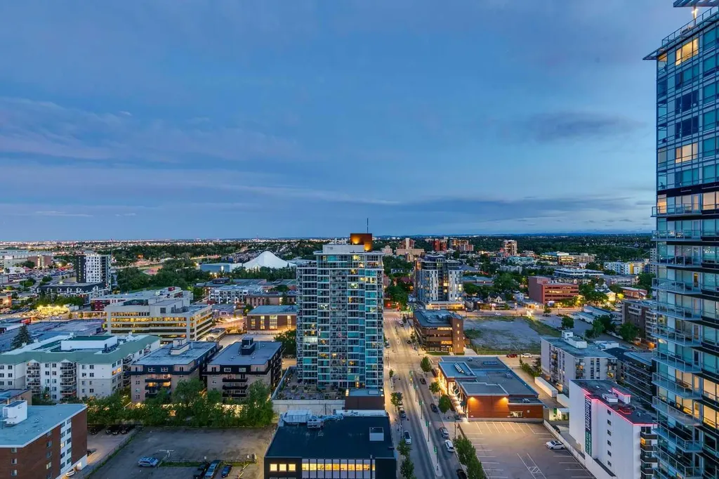 135 13 Avenue SW Calgary AB T2R 0W8