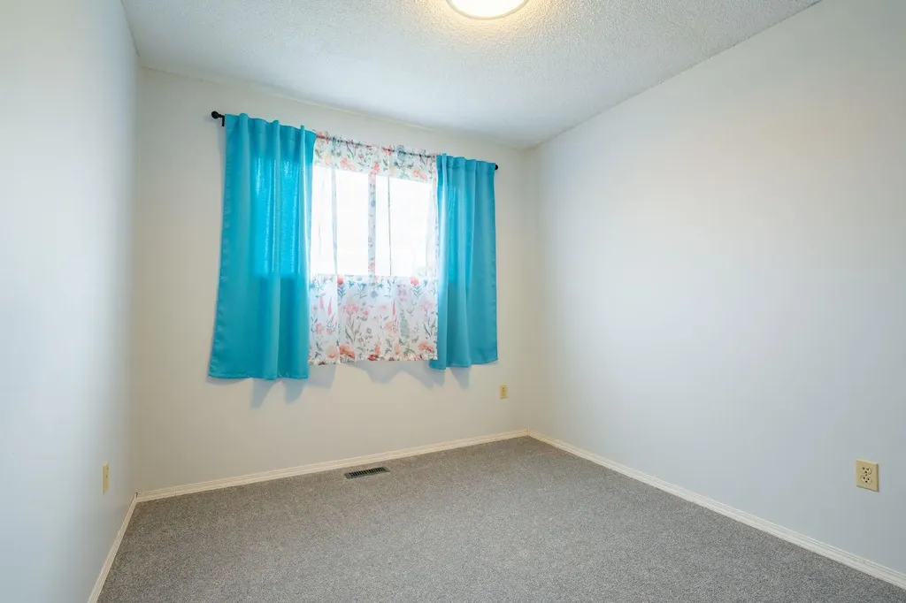 2397 24 Street SE Medicine Hat AB T1B1B1