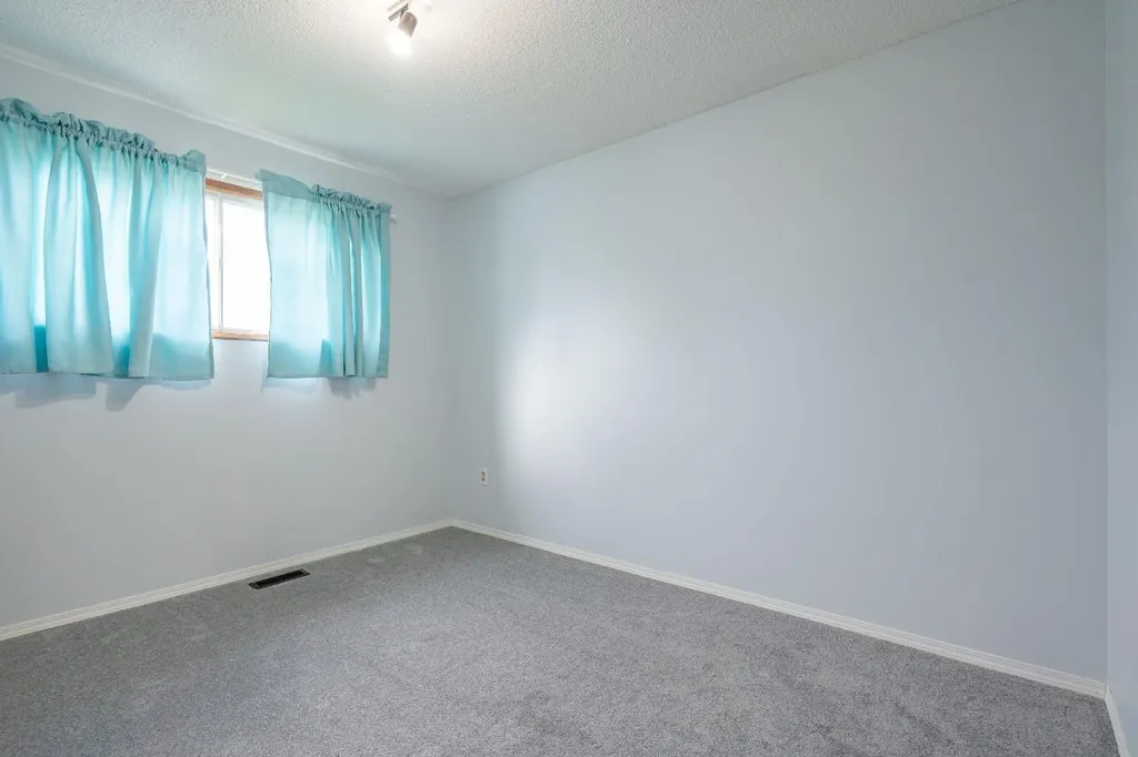 2397 24 Street SE Medicine Hat AB T1B1B1