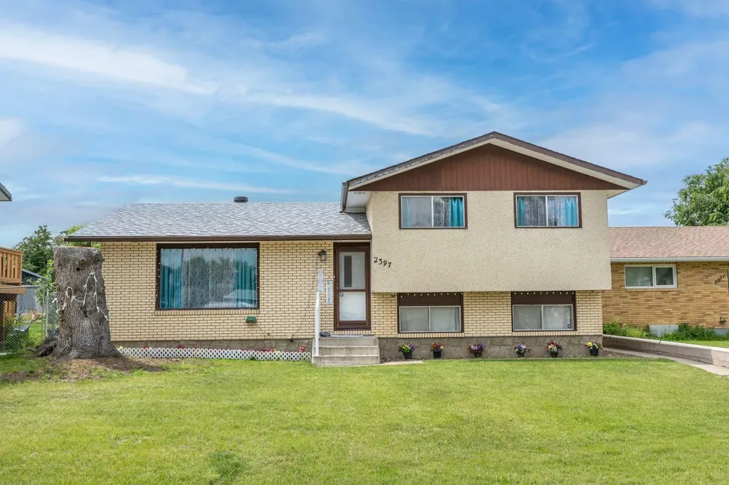 2397 24 Street SE Medicine Hat AB T1B1B1