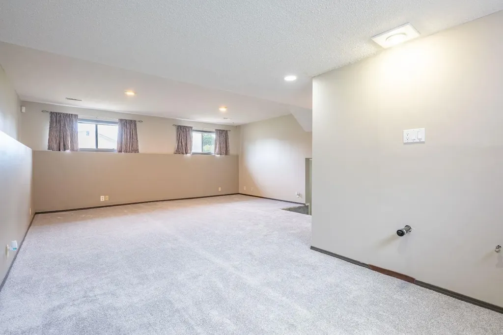 2397 24 Street SE Medicine Hat AB T1B1B1