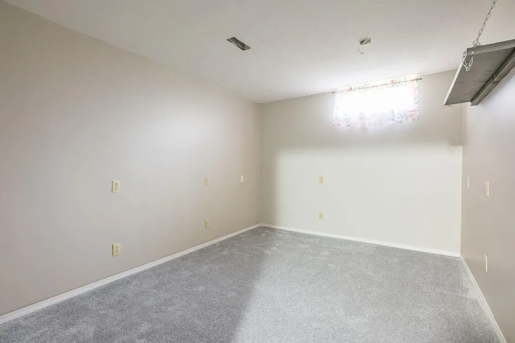 2397 24 Street SE Medicine Hat AB T1B1B1