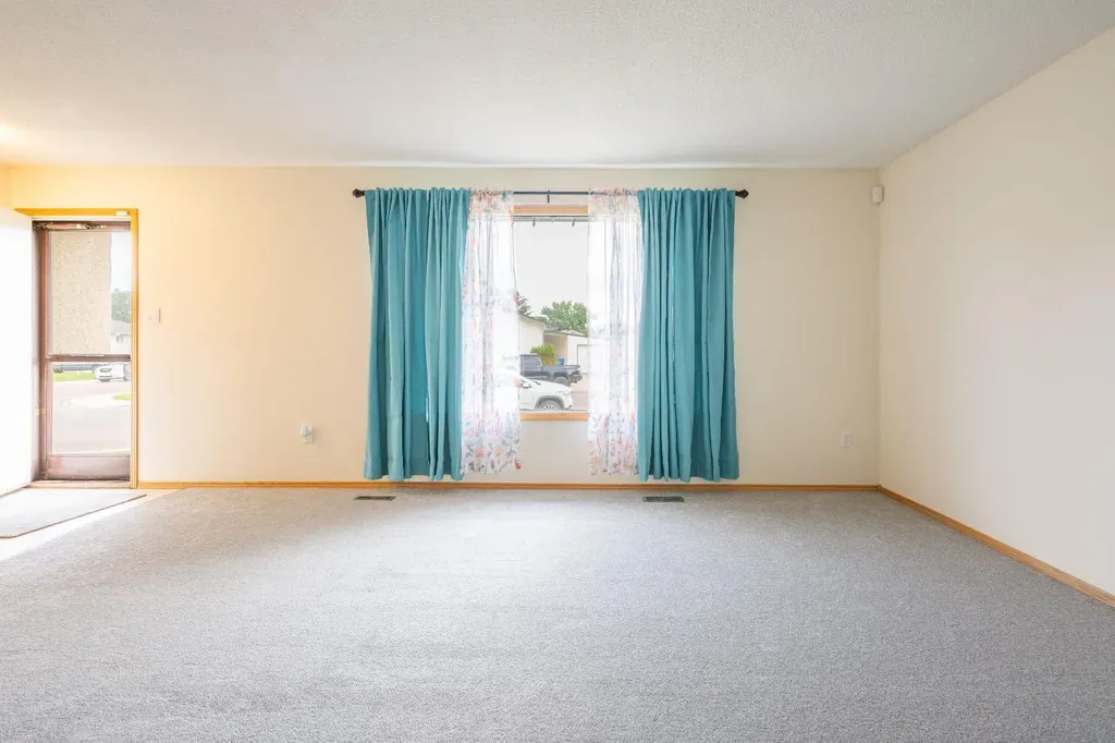 2397 24 Street SE Medicine Hat AB T1B1B1