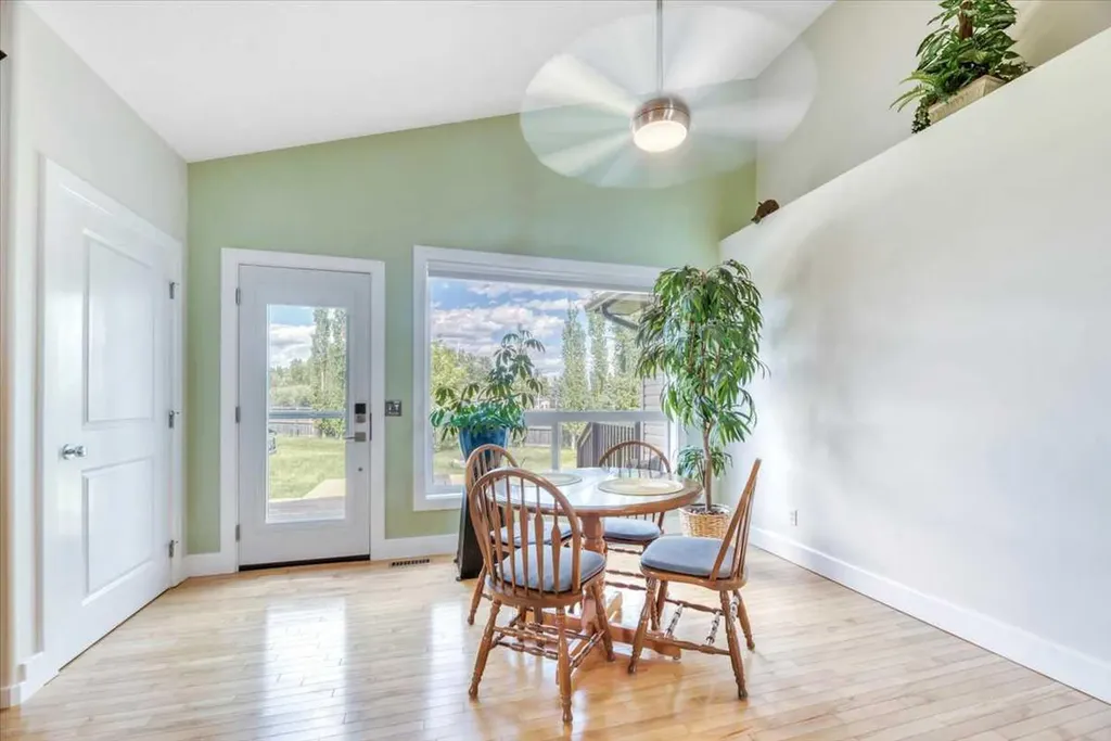 188 Aspen Creek Crescent Strathmore AB T1P 0A7
