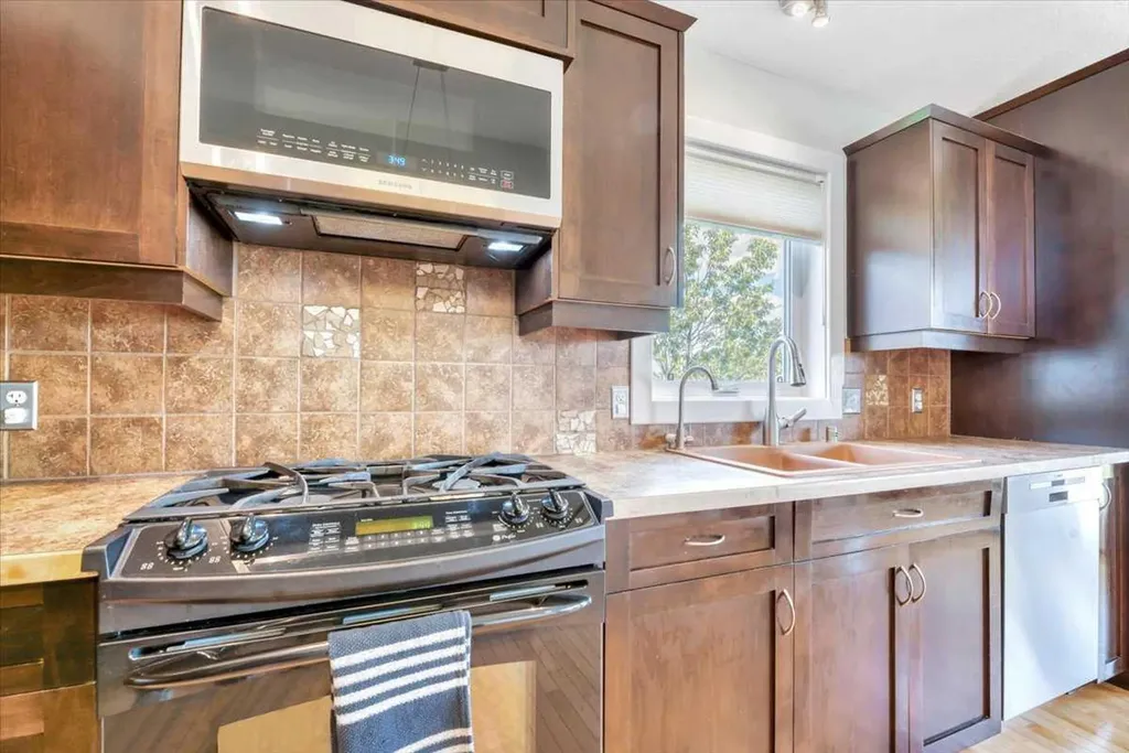 188 Aspen Creek Crescent Strathmore AB T1P 0A7
