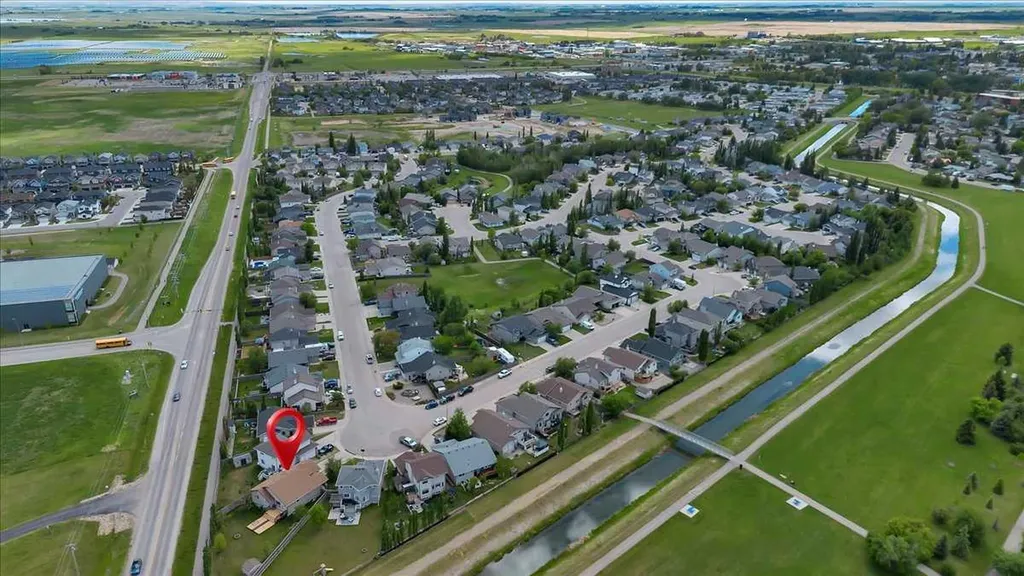 188 Aspen Creek Crescent Strathmore AB T1P 0A7