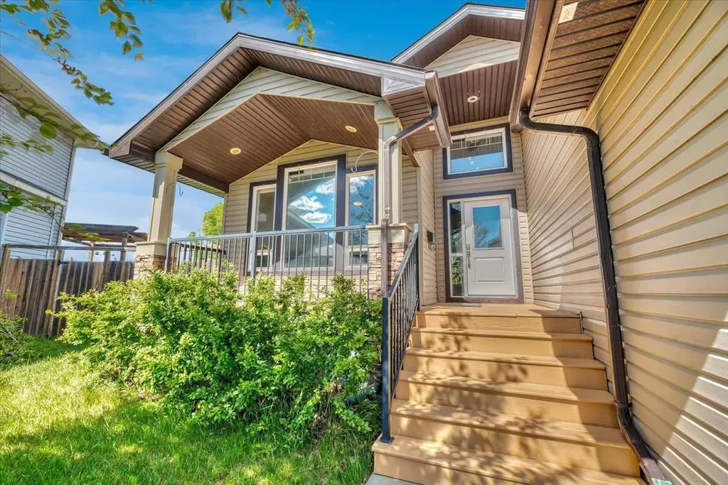188 Aspen Creek Crescent Strathmore AB T1P 0A7
