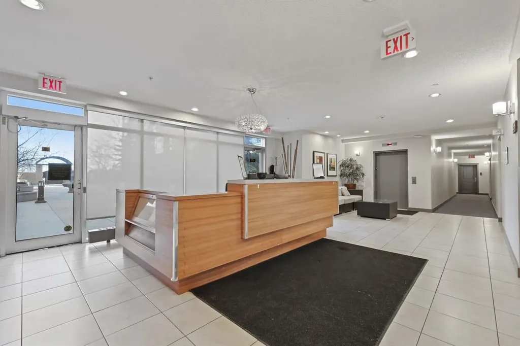 35 Inglewood Park SE Calgary AB T2G 1B5