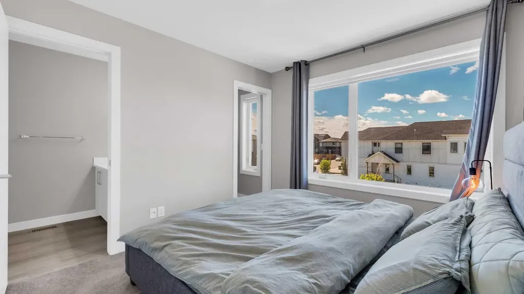 138 Homestead Boulevard NE Calgary AB T3J 2G8