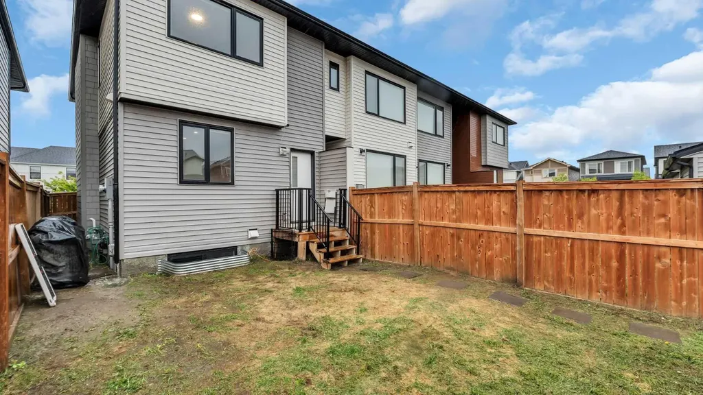 138 Homestead Boulevard NE Calgary AB T3J 2G8