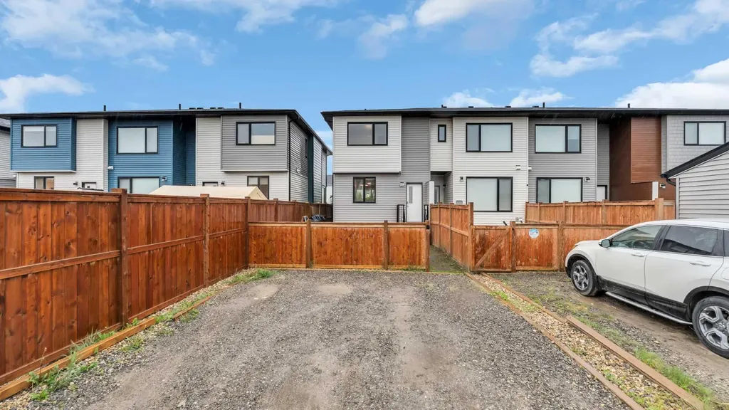 138 Homestead Boulevard NE Calgary AB T3J 2G8