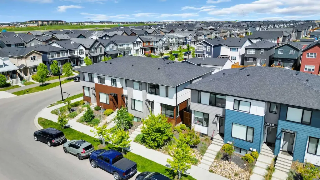 138 Homestead Boulevard NE Calgary AB T3J 2G8