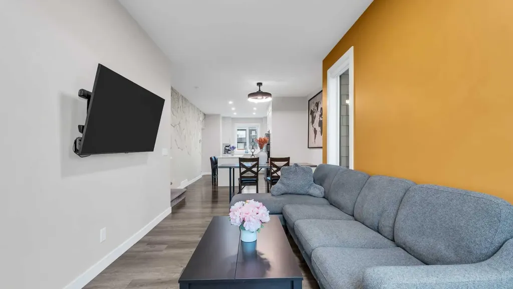 138 Homestead Boulevard NE Calgary AB T3J 2G8