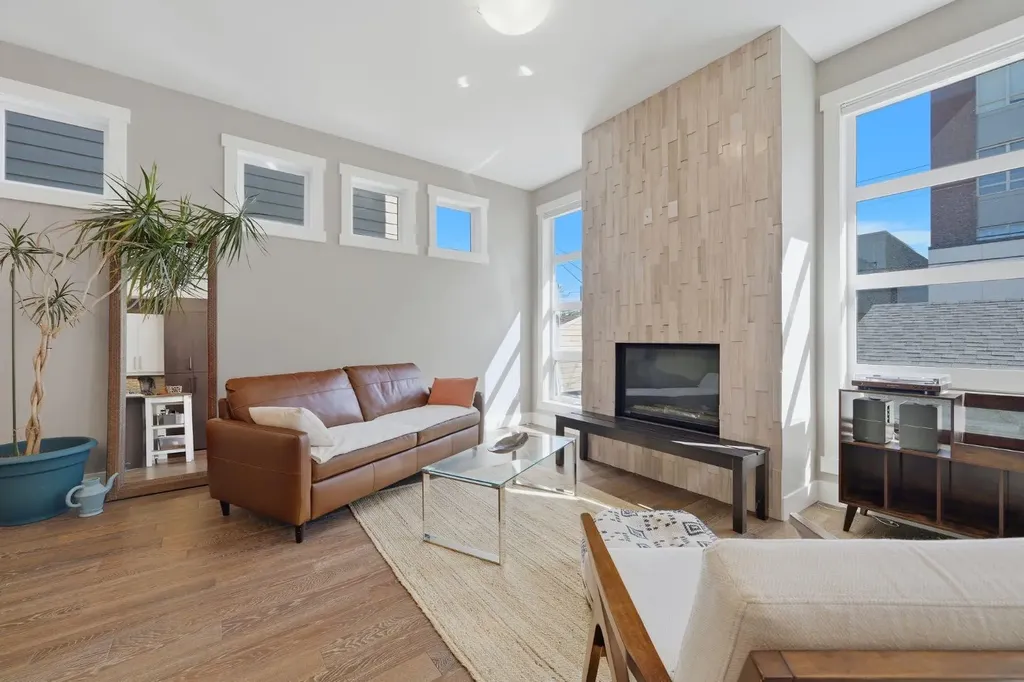 4620 17 Avenue NW Calgary AB T3B 0P3