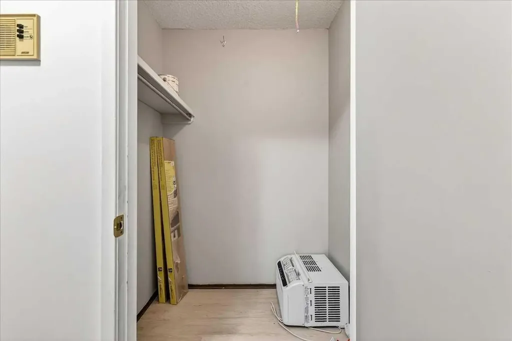 635 57 Avenue SW Calgary AB T2V 0H5