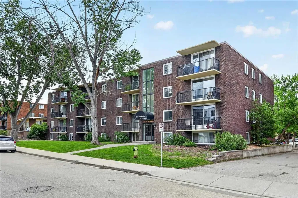 635 57 Avenue SW Calgary AB T2V 0H5