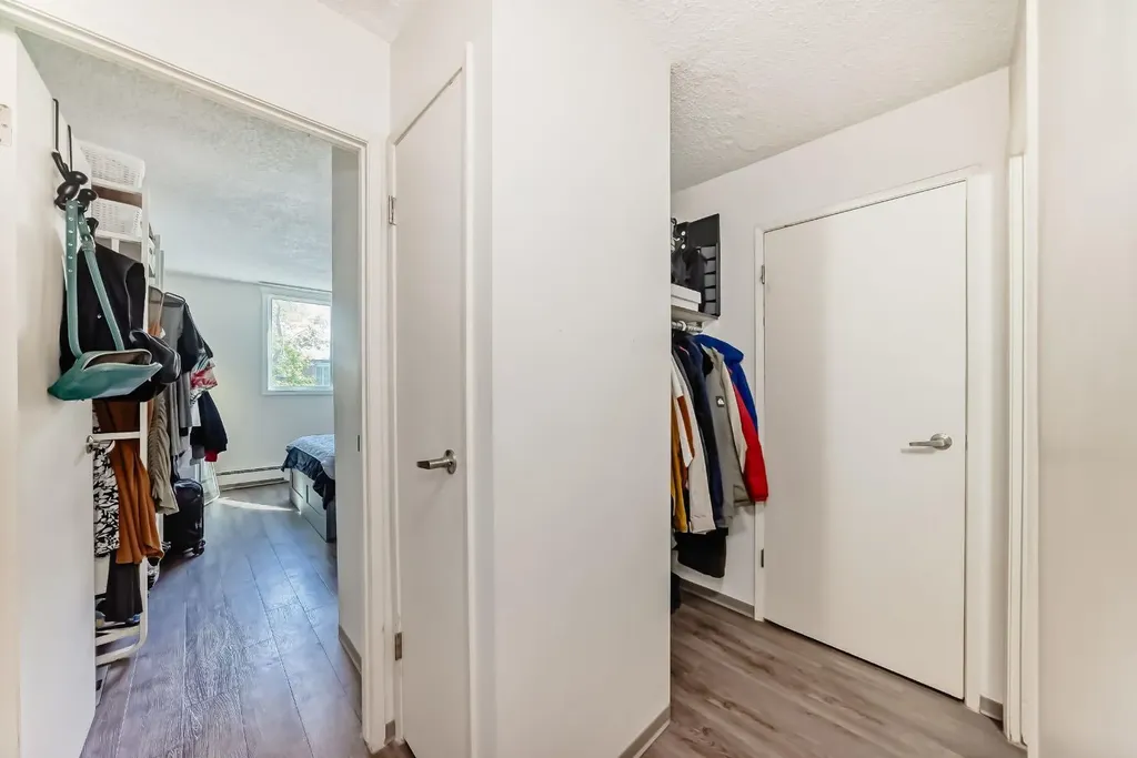 310 4 Avenue NE Calgary AB T2E0J5