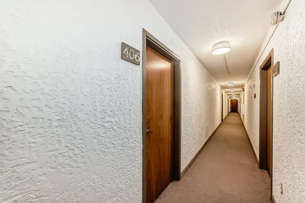 310 4 Avenue NE Calgary AB T2E0J5