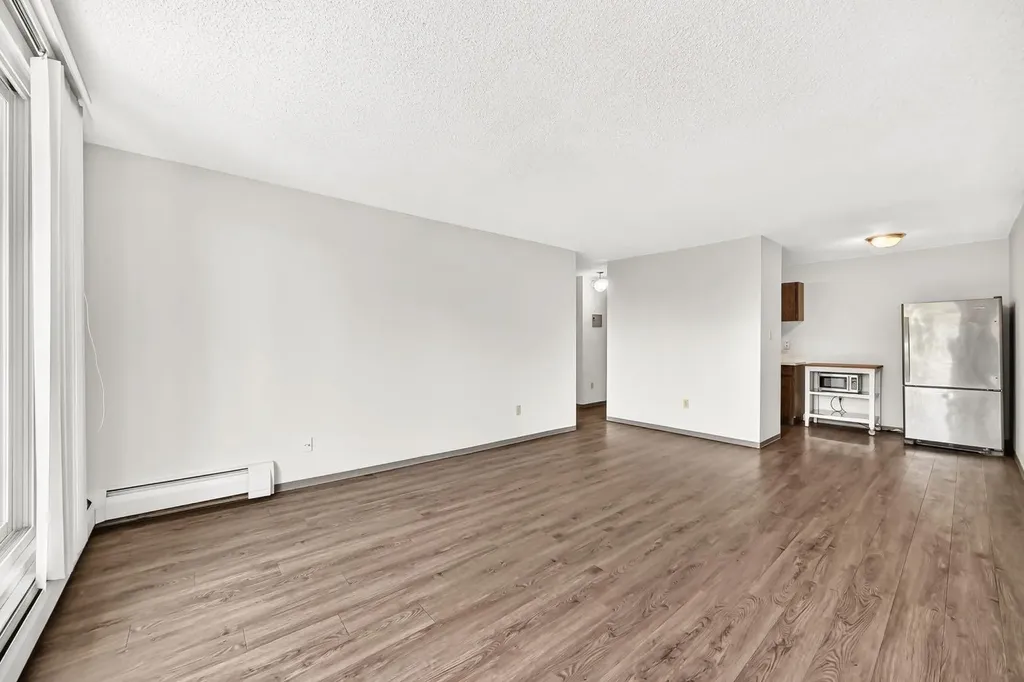 310 4 Avenue NE Calgary AB T2E0J5