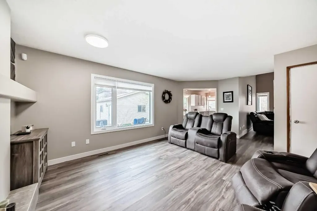 481 Sunmills Drive SE Calgary AB T2X 2T5